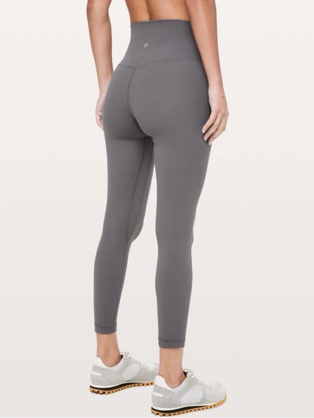 lululemon athletica Align high rise Leggings in titanium, size 6 inseam 25”
